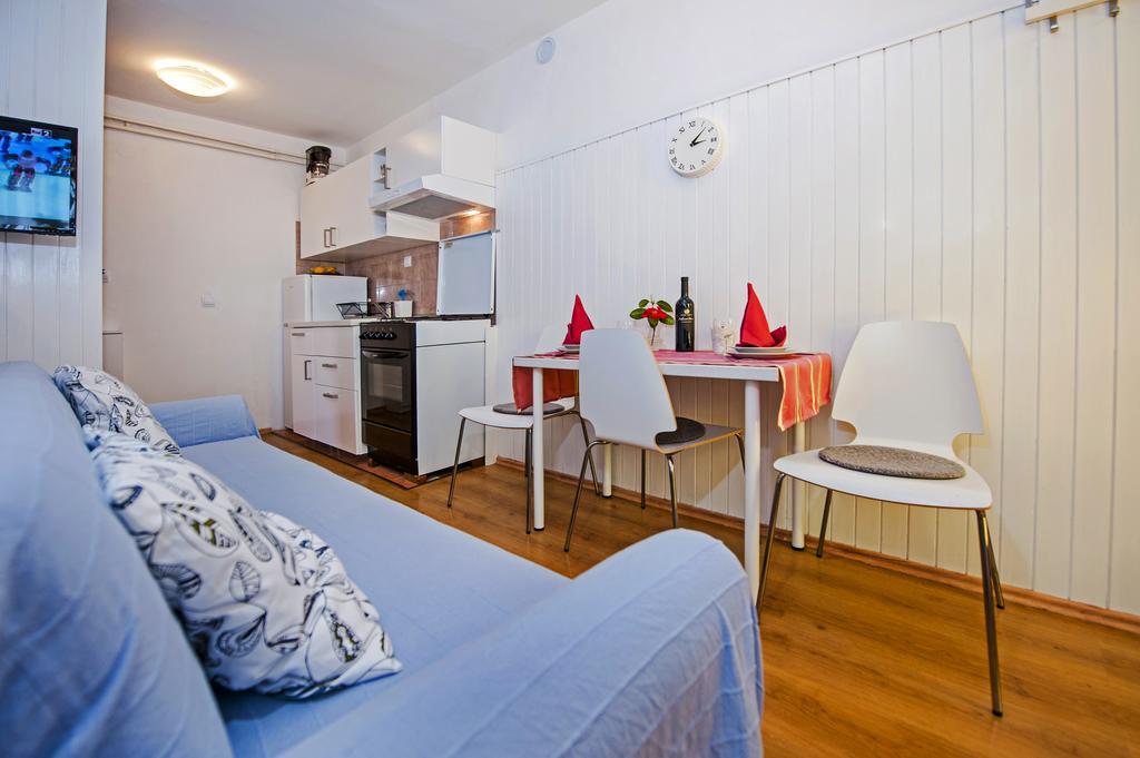 Apartments Severina โรวีน ภายนอก รูปภาพ